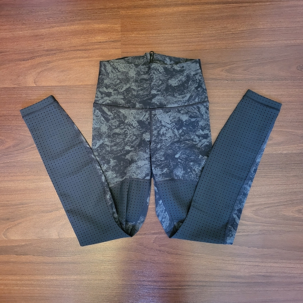 New Lululemon Beach Break Paddle Tight in Size 4